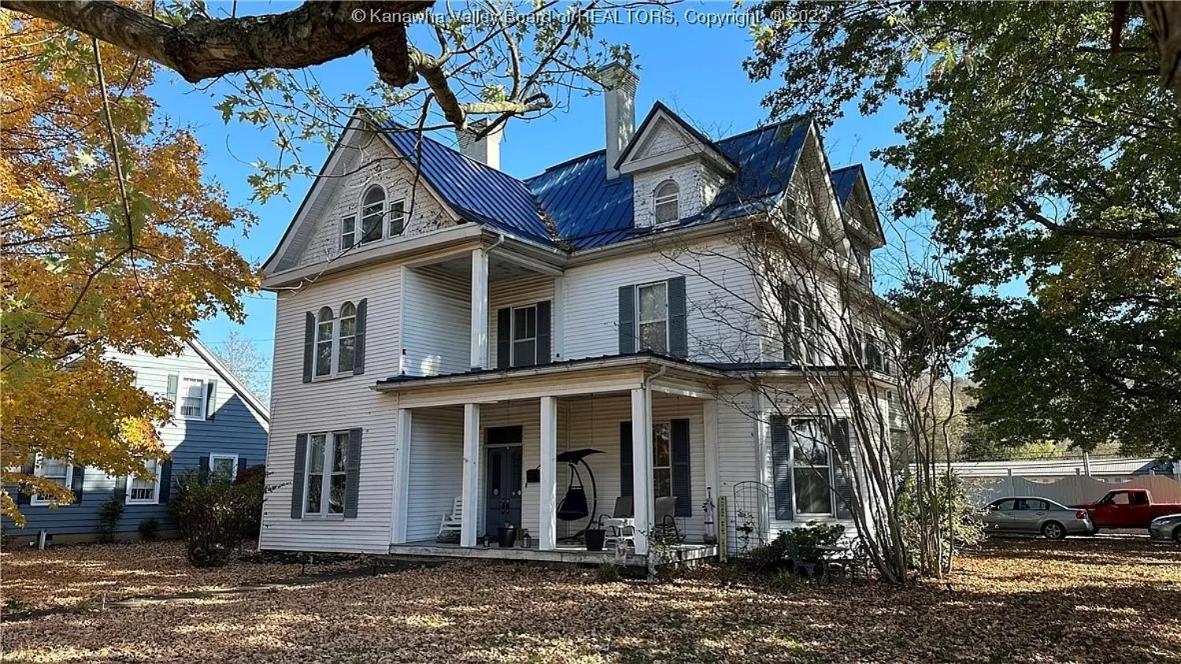 Main Oak Manor Hotel Gallipolis Exterior photo